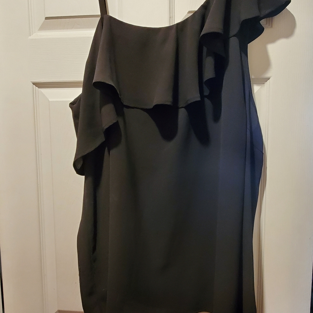 Black Ruffle Torrid Size 4